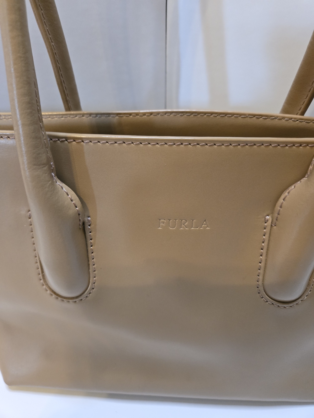 Furla Classic Shoulder Bag in Light Brown - Picture 2 of 12